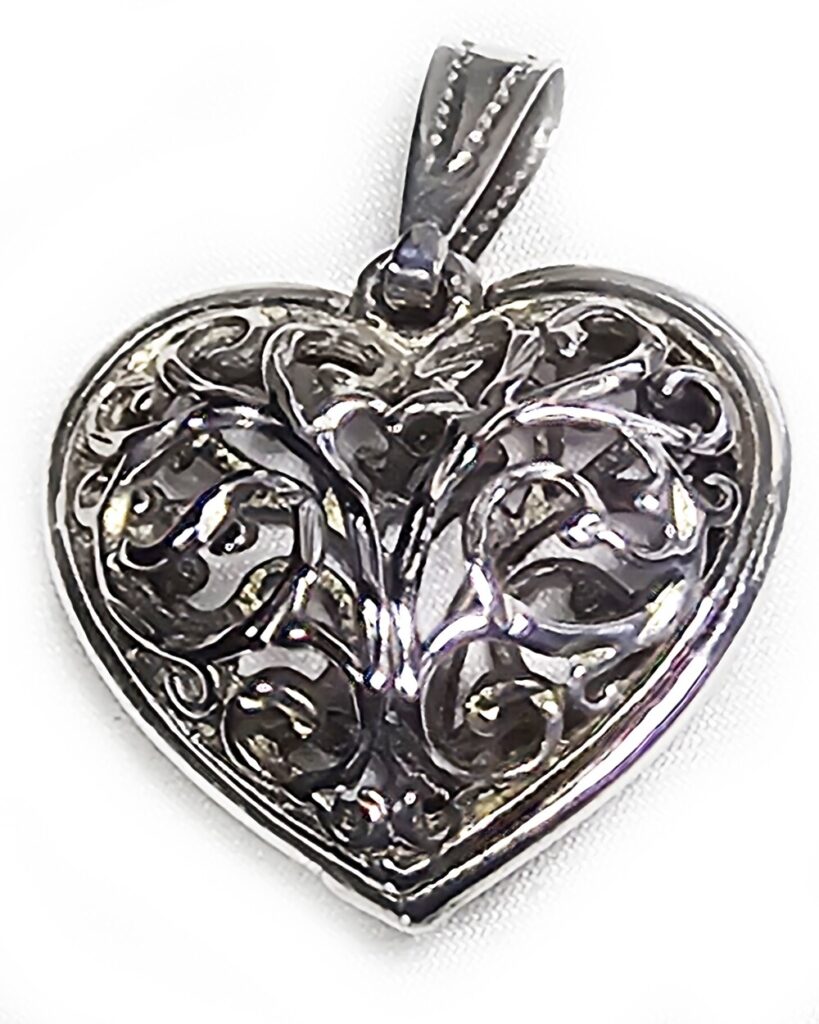 Sterling Silver Pendant Heart Hollow Puffy Vintage Filigree Ornate 925 4.39g