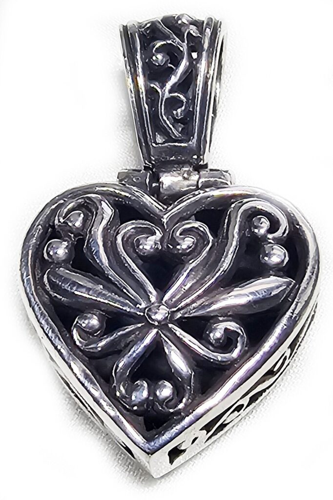 Sterling Silver Shadowbox Heart Pendant Vintage Swivel Ornate Beauty 925 10.56g